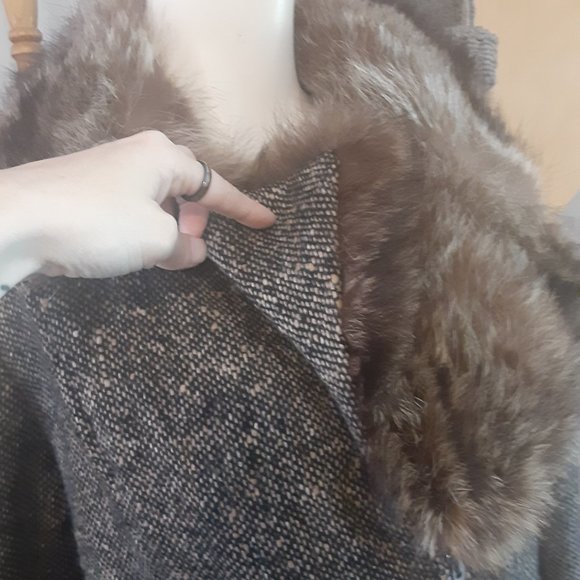 Vintage Fur/ Wool Jacket- Women's Size S/M- Excellent Condition - Picture 8 of 11